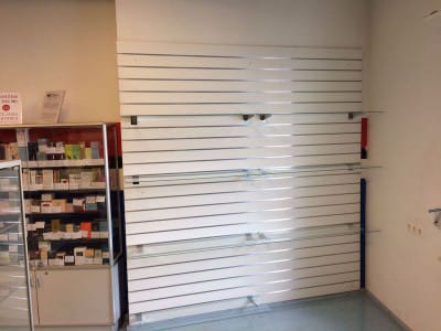 We installed new glass showcases with shelves and lockable doors in 220.lv online store. Euro walls with fastenings VVN.LV were also installed 3